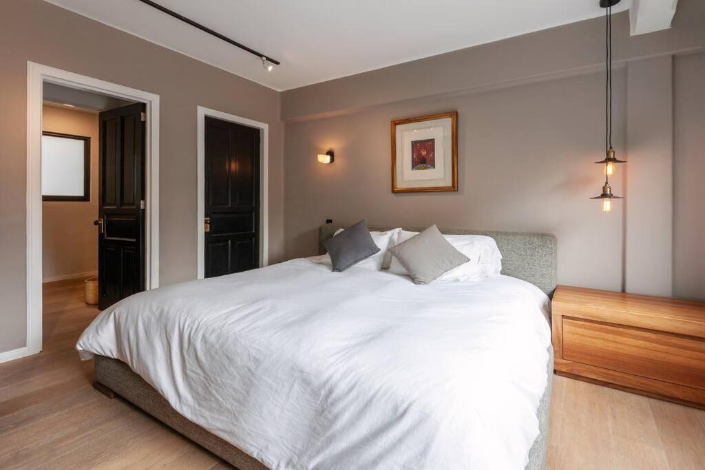 Chic Luxury In Polanco *